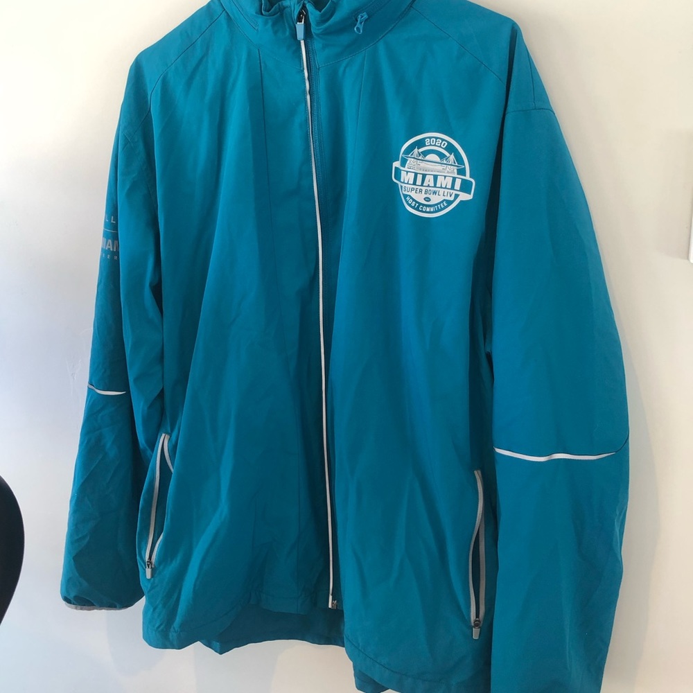 NWOT Perry Ellis Men’s Super Bowl LIV Miami Windbreaker Volunteer Jacket L